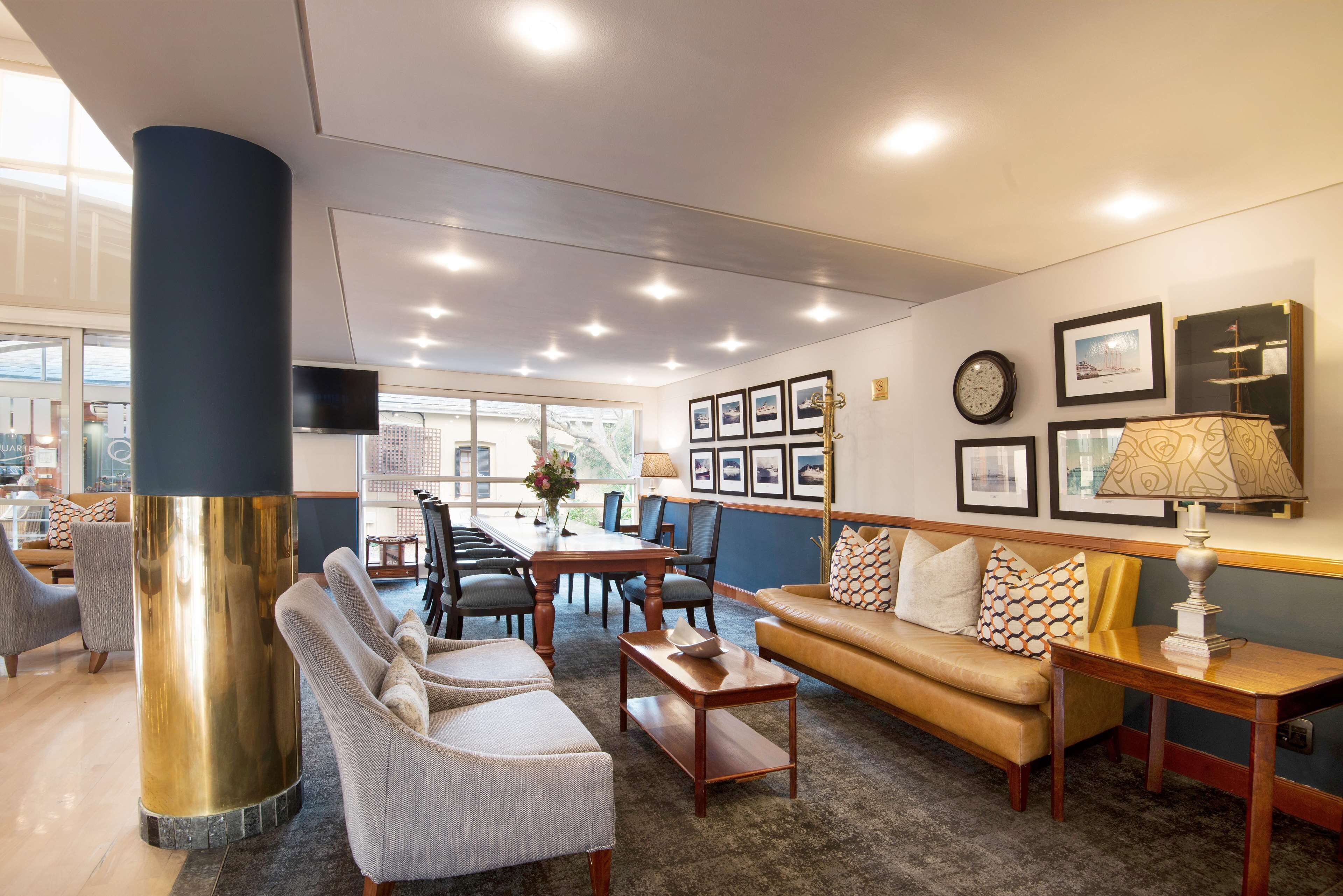 breakfast, lunch, dinner served; pool views