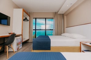 Minibar, desk, soundproofing, free cots/infant beds - Pajuçara Praia Hotel (Maceió)