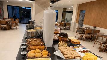 Petit déjeuner buffet compris tous les jours