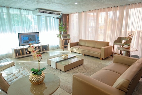 Reception. Golden Park Salvador By Nacional Inn