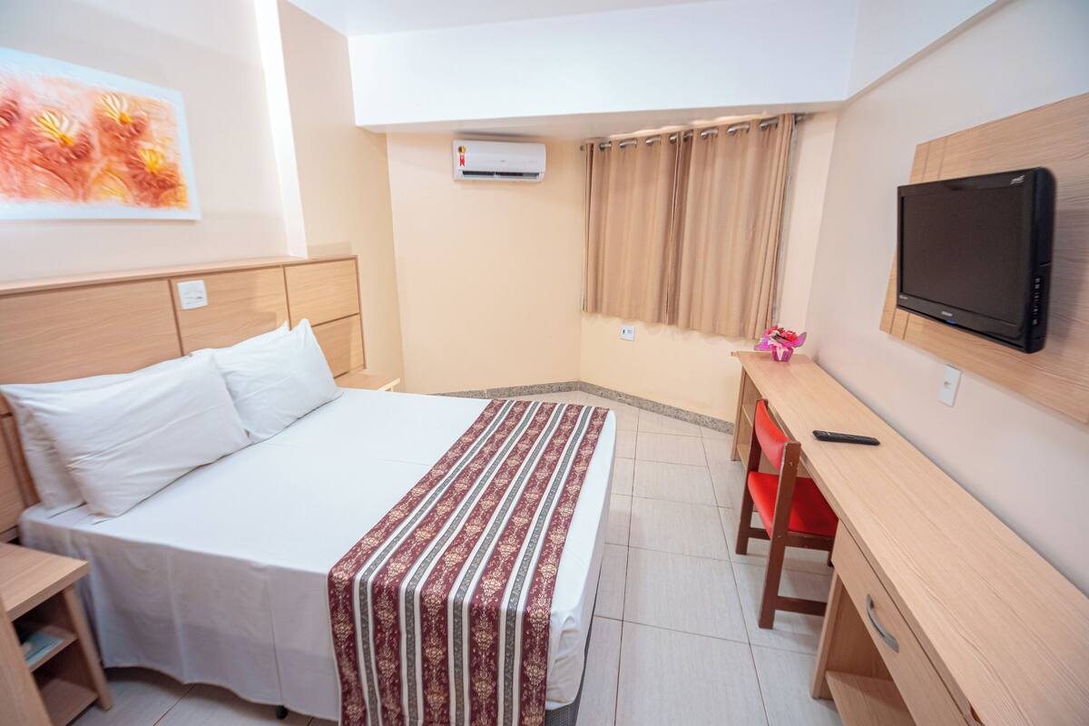 Standard Double Room | Minibar, in-room safe, desk, free WiFi