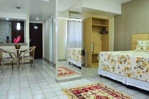 Suite | Minibar, in-room safe, desk, free WiFi
