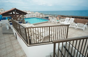 Outdoor pool, pool loungers