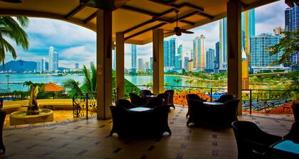 Plaza Paitilla Inn Hotel