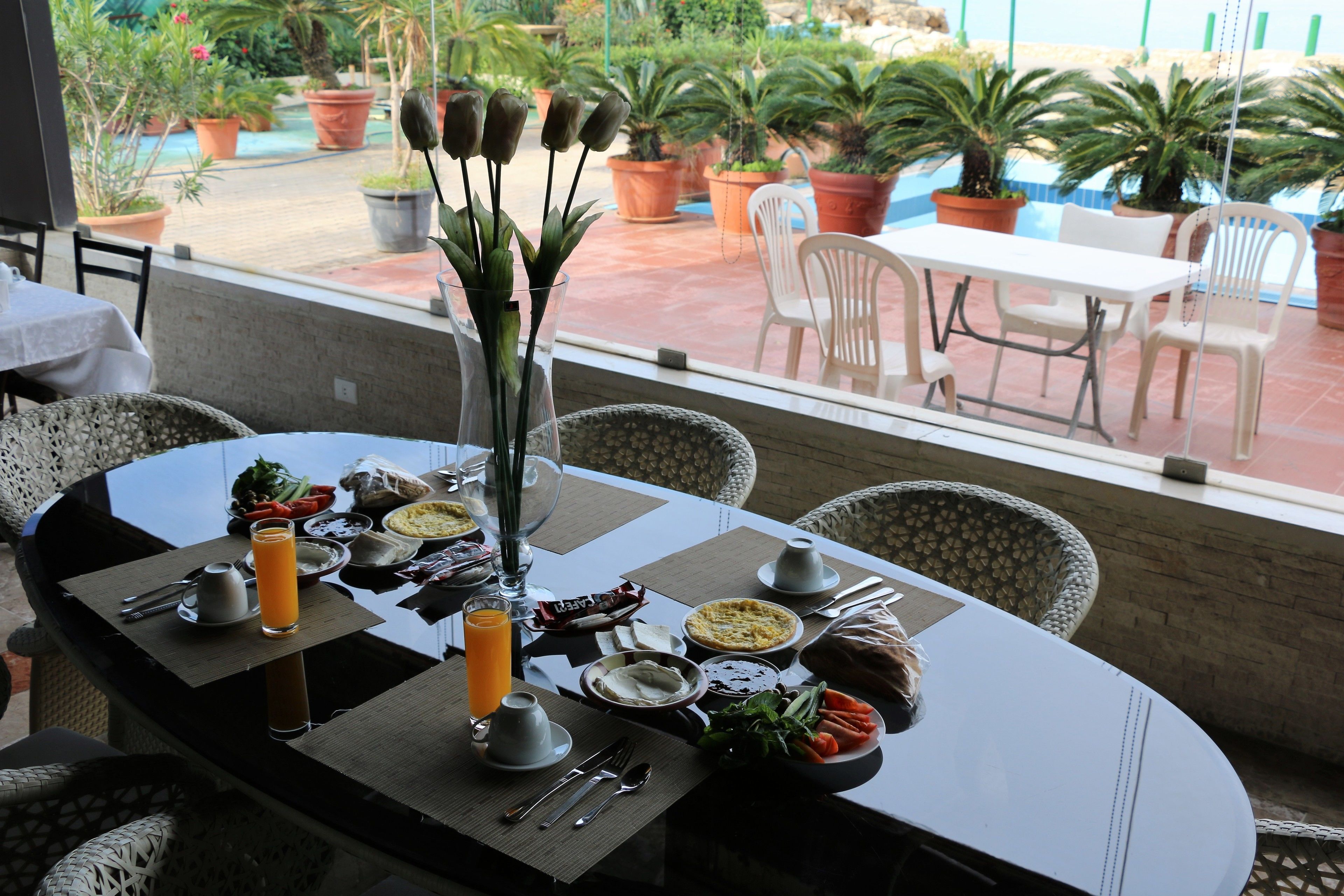 Breakfast area