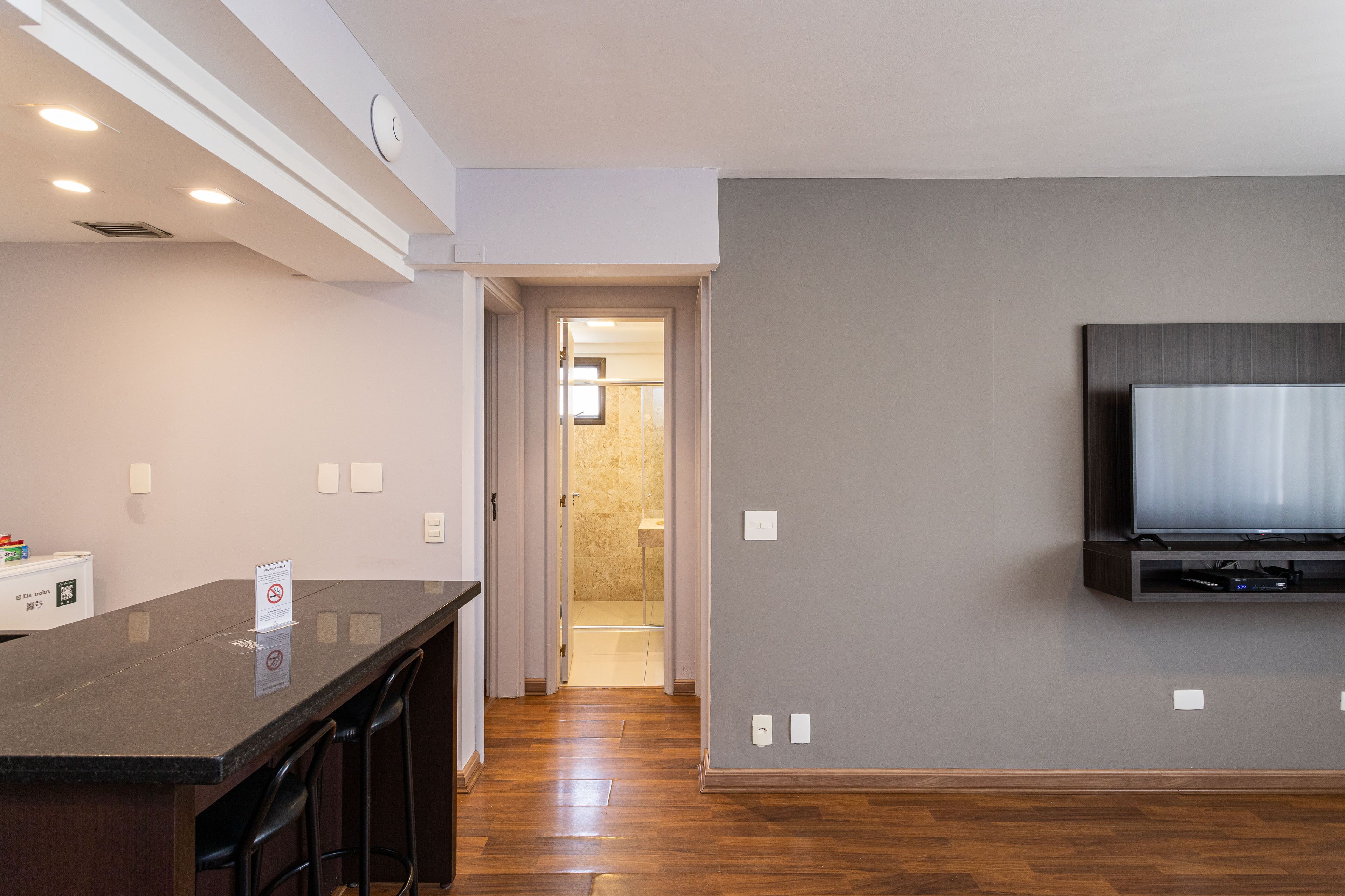 traditional apartment, 2 bedrooms, city view | living area | 400-inch flat-screen tv with cable channels, lcd tv