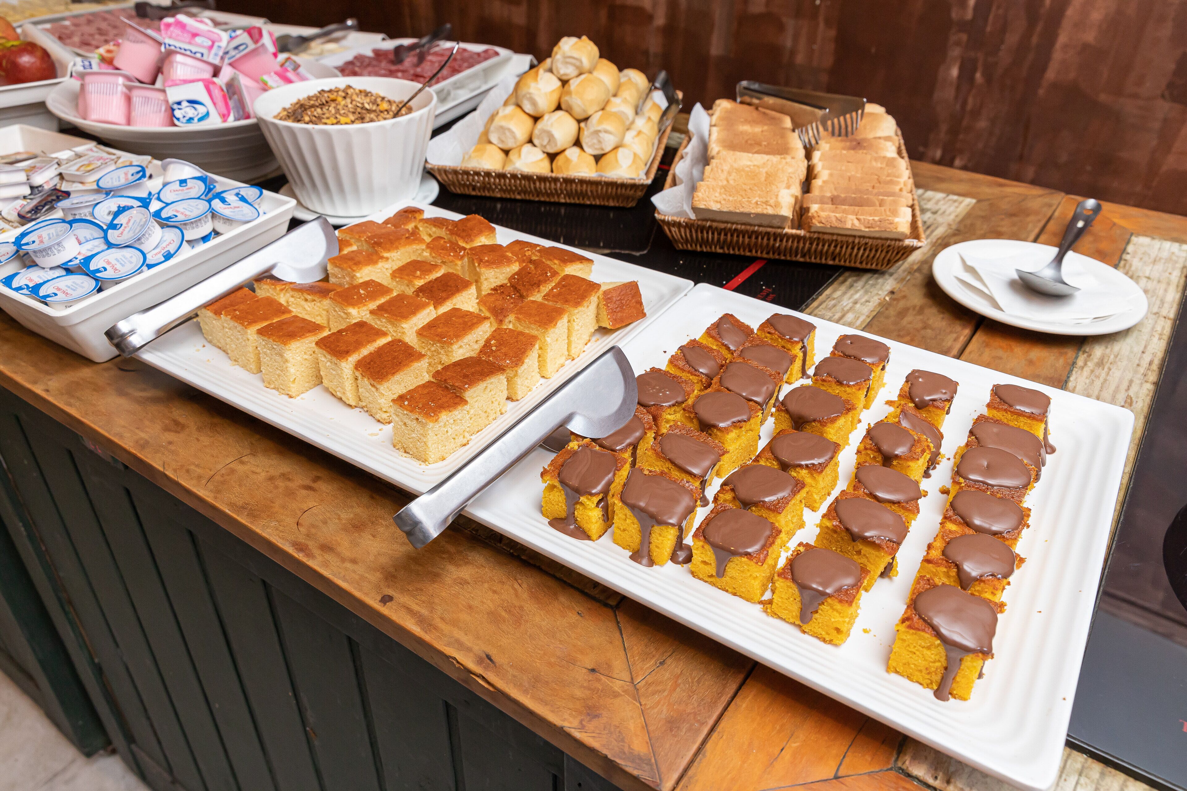 Café da manhã com buffet todos os dias (BRL 55 por pessoa) 