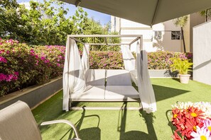 32-inch LCD TV with cable channels - Max Savassi Apart Service (Belo Horizonte)