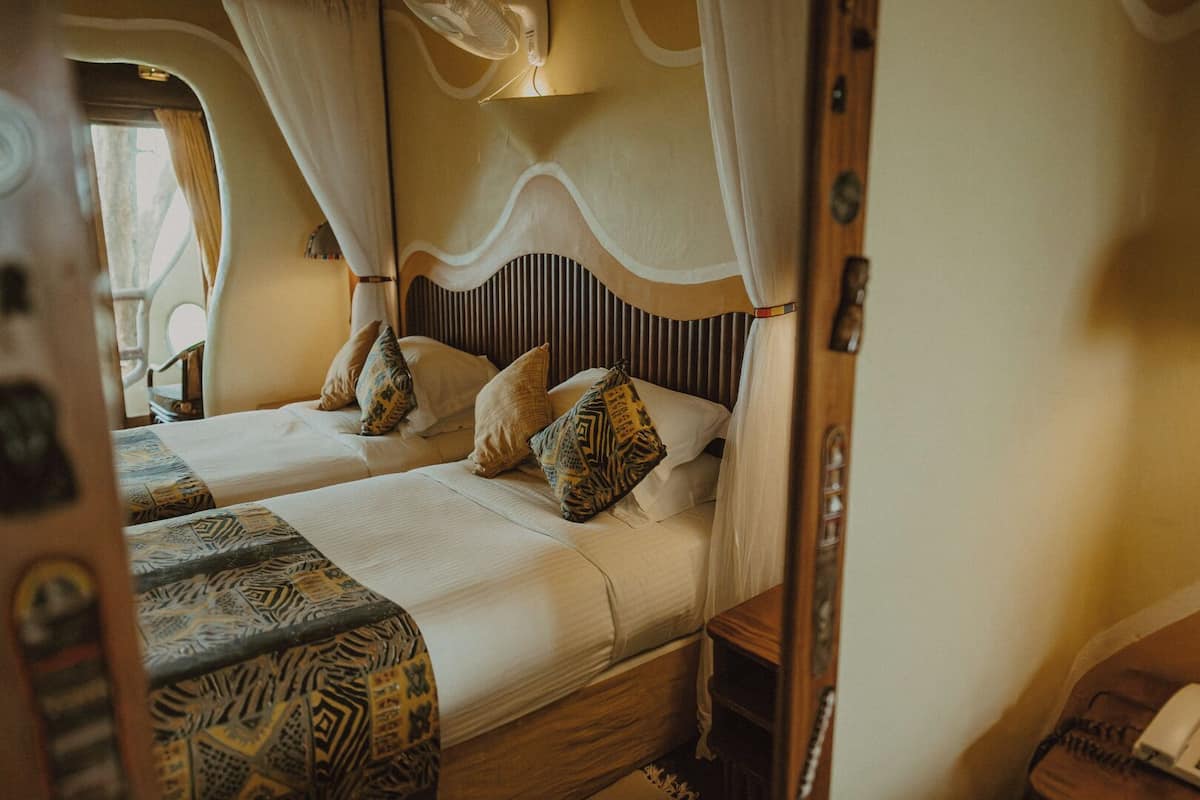 Standard Twin Room | Premium bedding, desk, WiFi (free), bed sheets