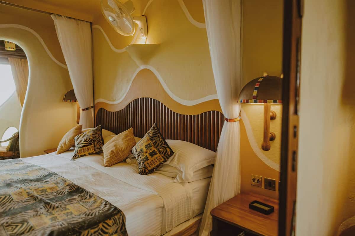 Standard Double Room, Park View | Premium bedding, desk, WiFi (free), bed sheets