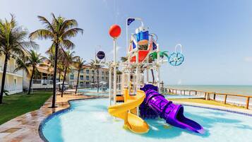 3 outdoor pools, pool umbrellas, sun loungers