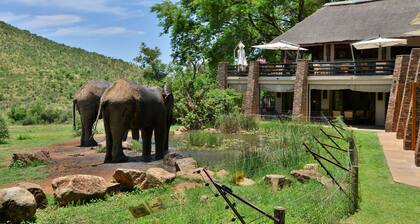 Kwa Maritane Bush Lodge