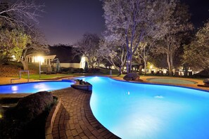 2 outdoor pools, pool umbrellas, sun loungers