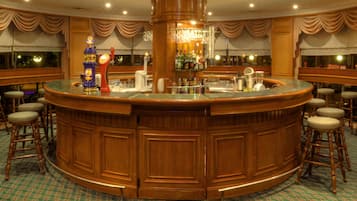 Lobby lounge, garden views