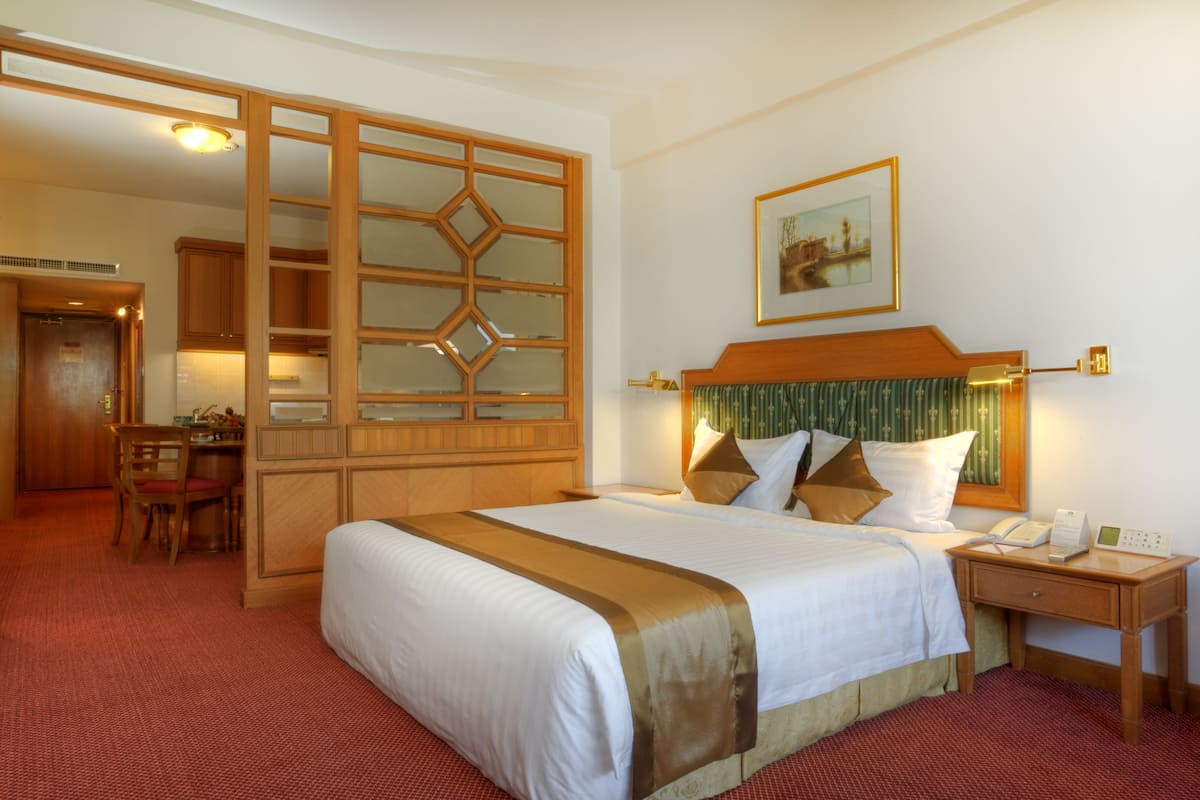 Executive Suite