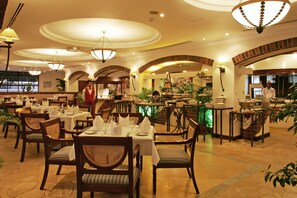 Daily continental breakfast (USD 15 per person) - Sunway Hotel Phnom Penh (Phnom Penh)