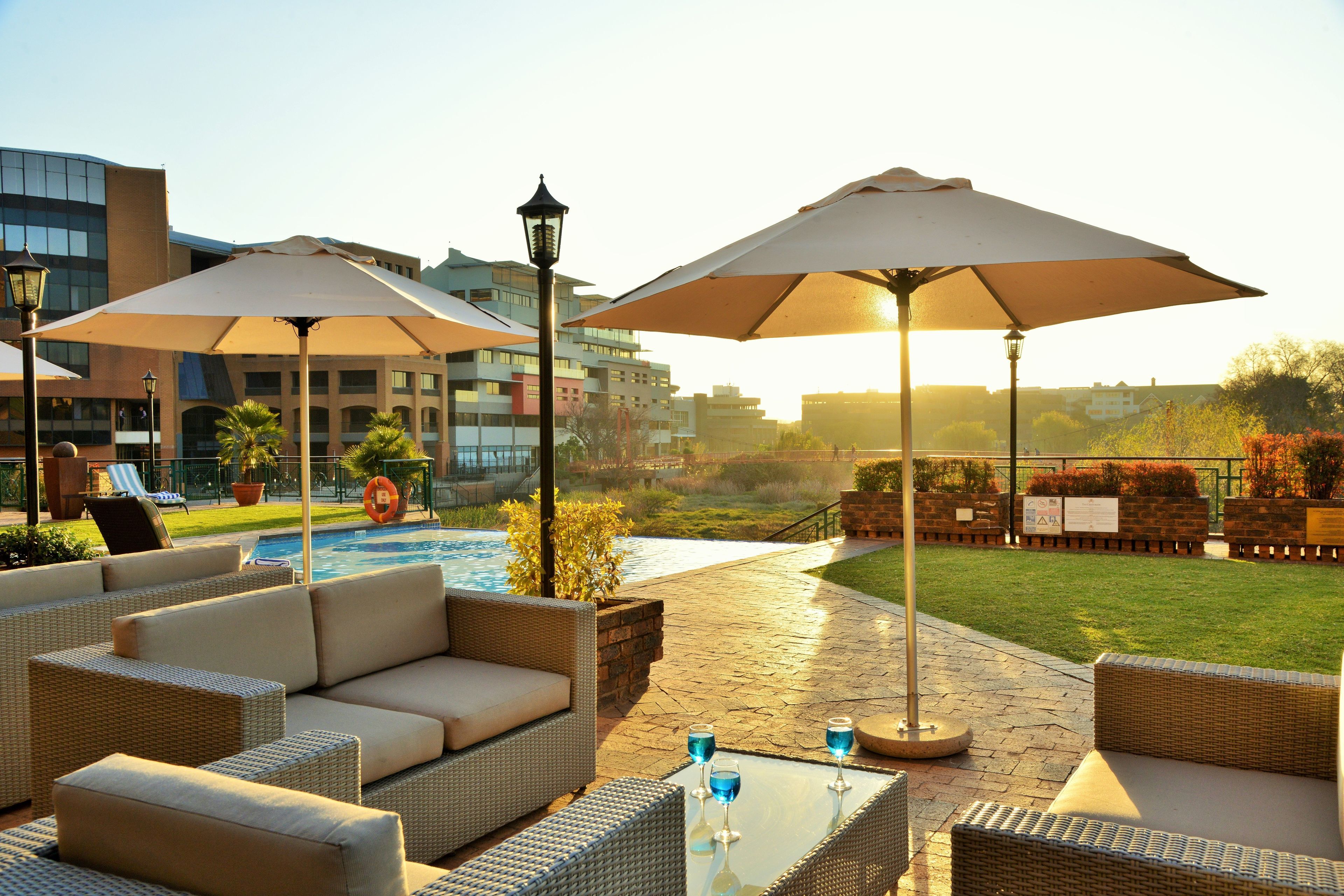 Seasonal outdoor pool, sun loungers