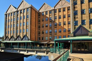 Exterior - The Centurion Hotel (Centurion)