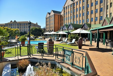 外观. 百夫长酒店