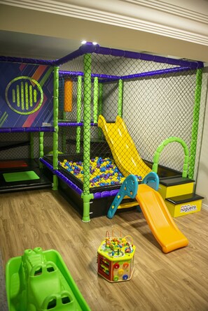 Spielezimmer