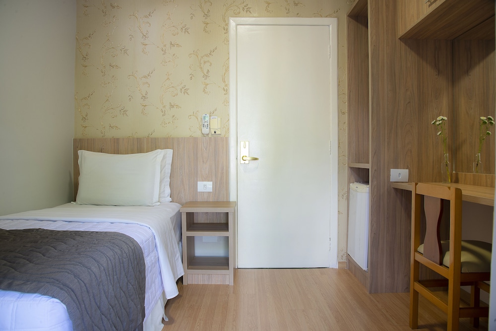 HOTEL RAFAIN CENTRO by null