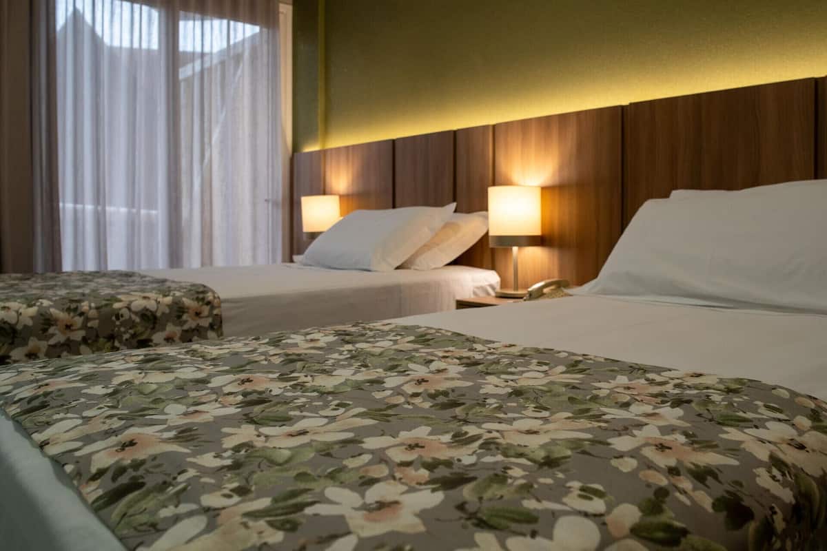 1 bedroom, pillowtop beds, minibar, in-room safe