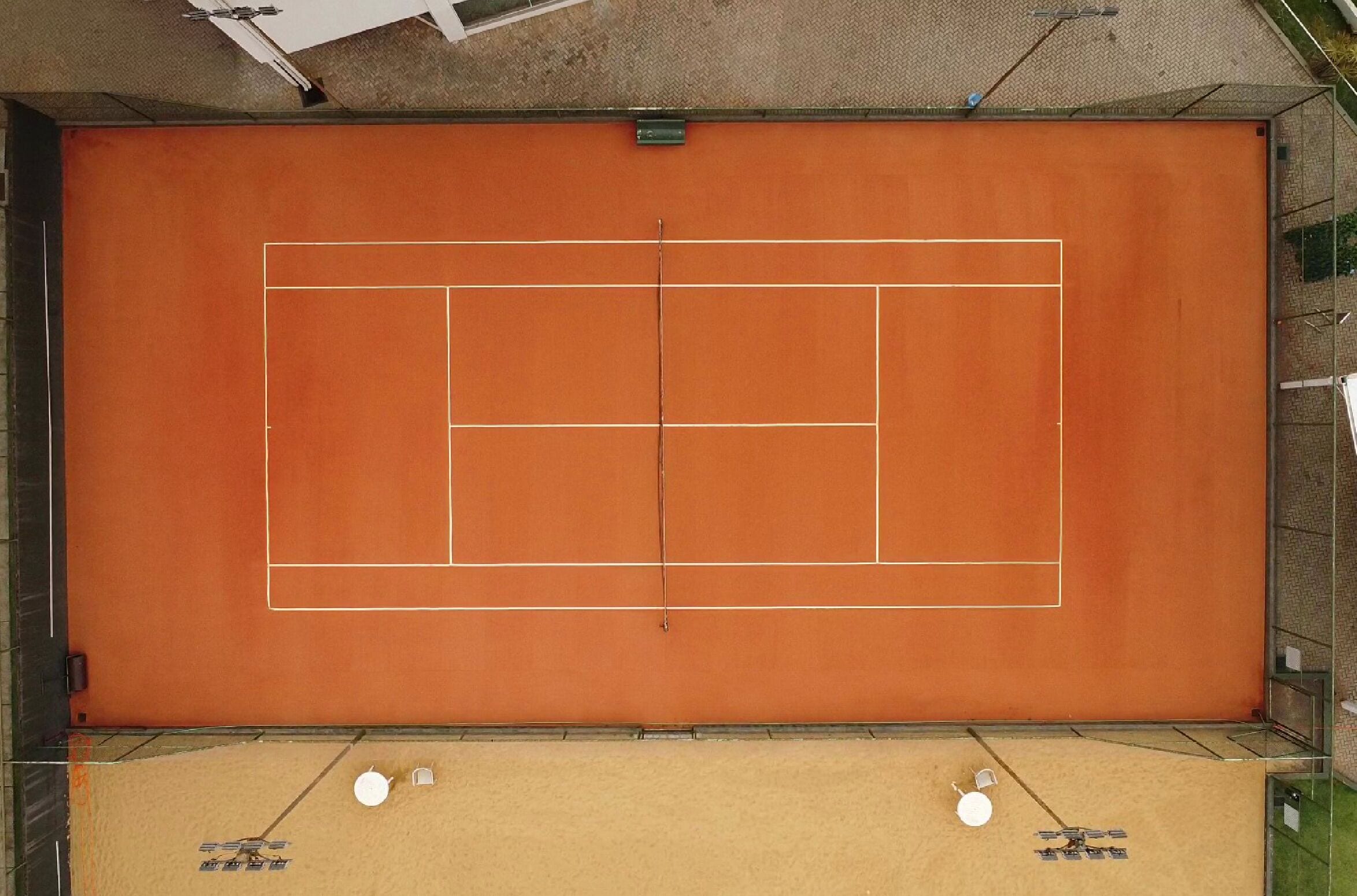 Lapangan tenis