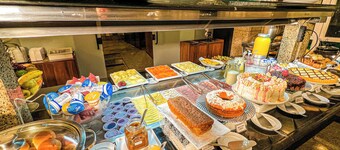 SJ Royal - San Juan Curitiba