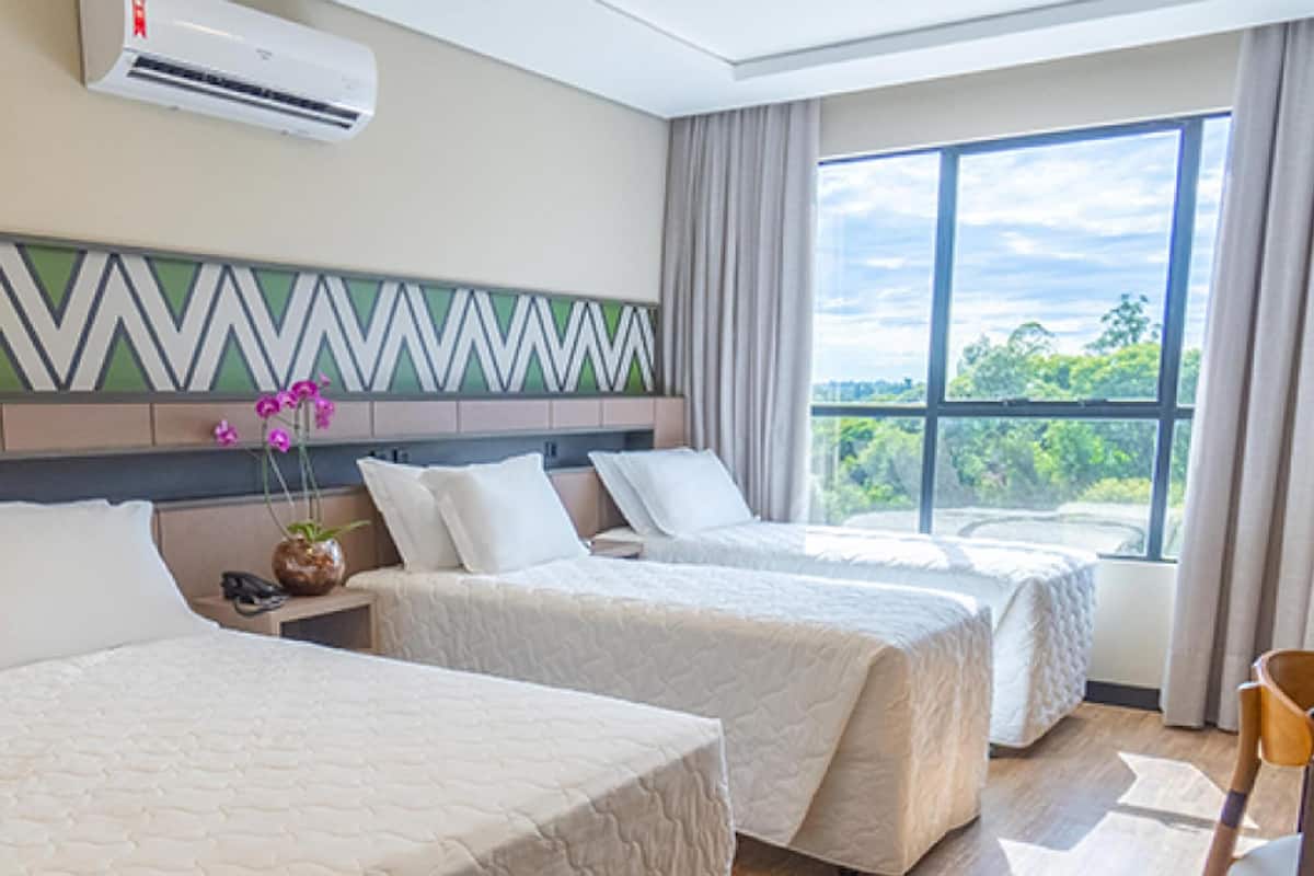 1 bedroom, premium bedding, minibar, in-room safe