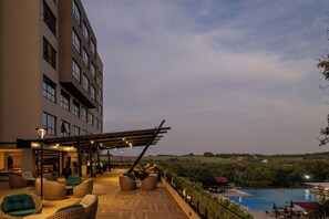 2 outdoor pools, sun loungers