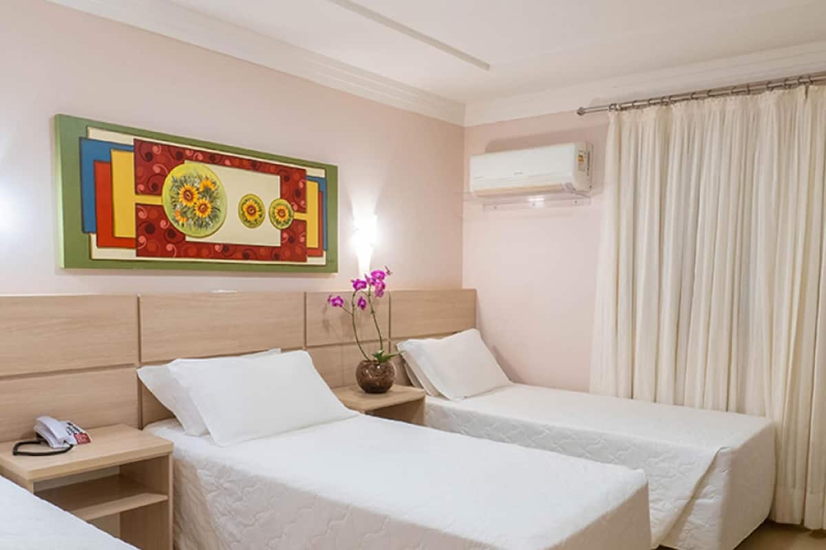 1 bedroom, premium bedding, minibar, in-room safe
