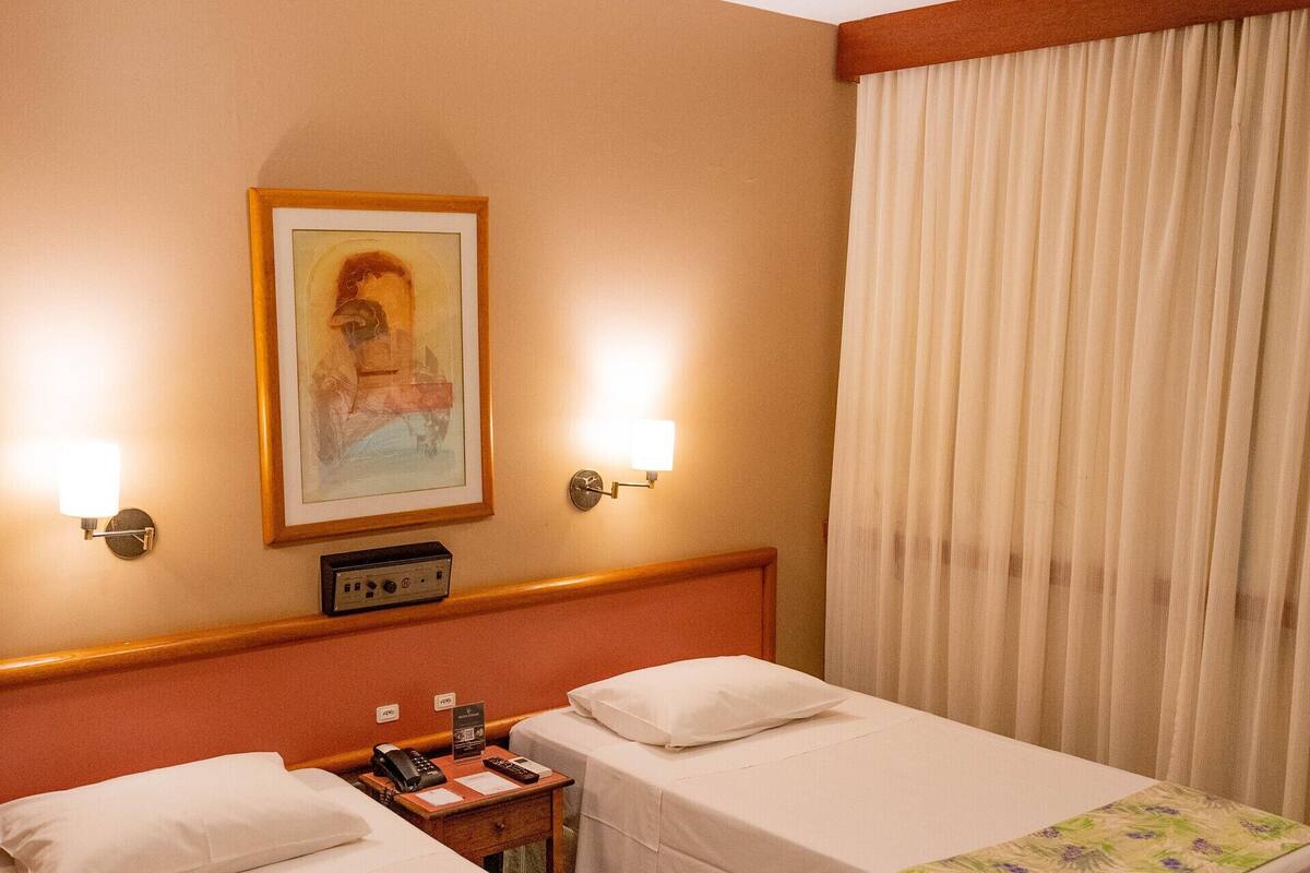 Minibar, desk, soundproofing, free WiFi