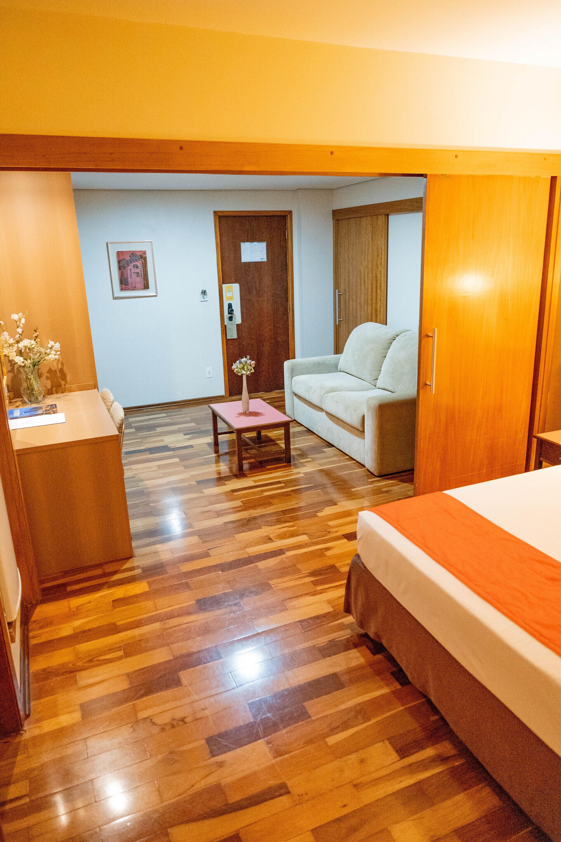 Minibar, bureau, chambres insonorisées, Wi-Fi gratuit