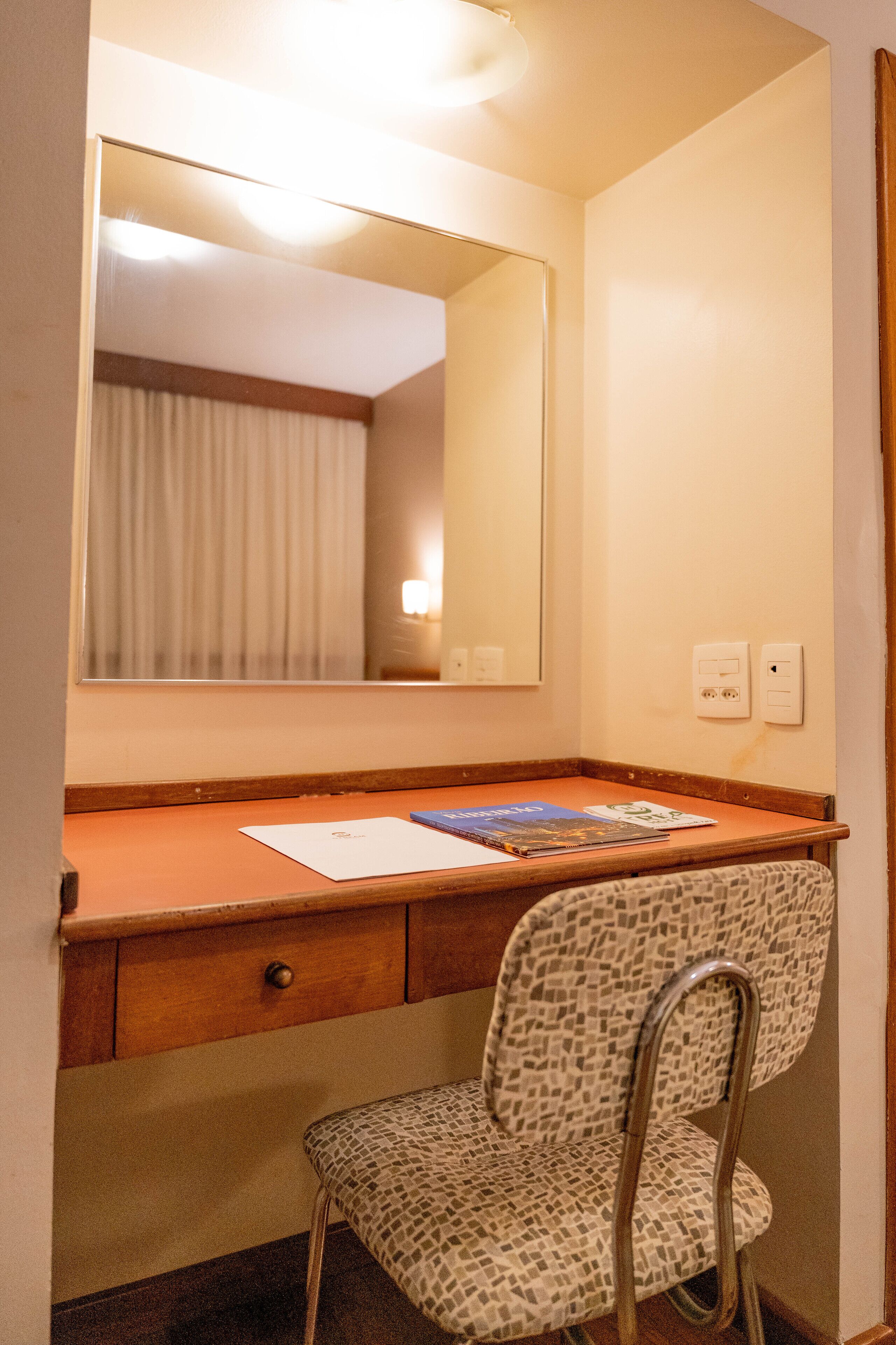 duplo standard black | 1 bedroom, minibar, desk, soundproofing