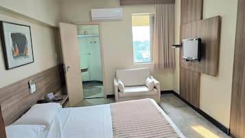 Basic Double or Twin Room | Minibar, desk, rollaway beds, free WiFi
