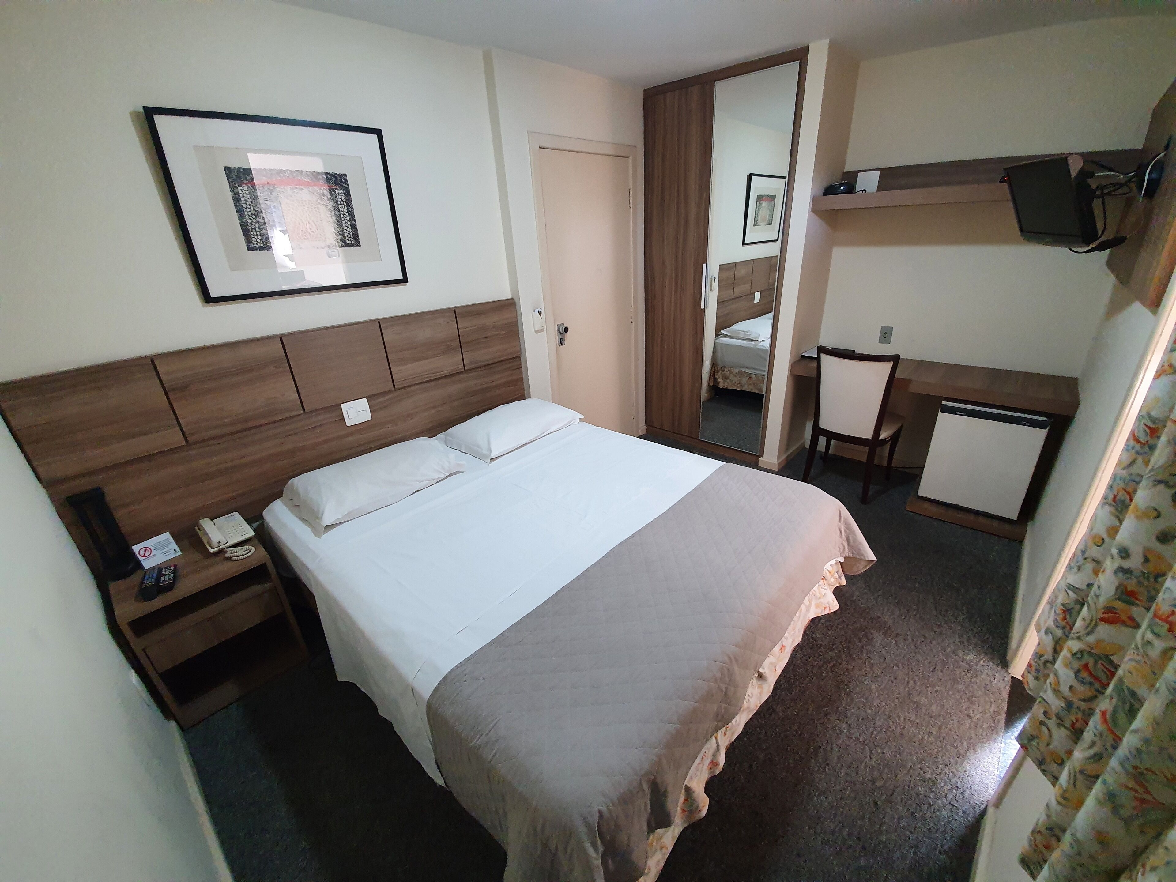 Minibar, desk, rollaway beds, free WiFi