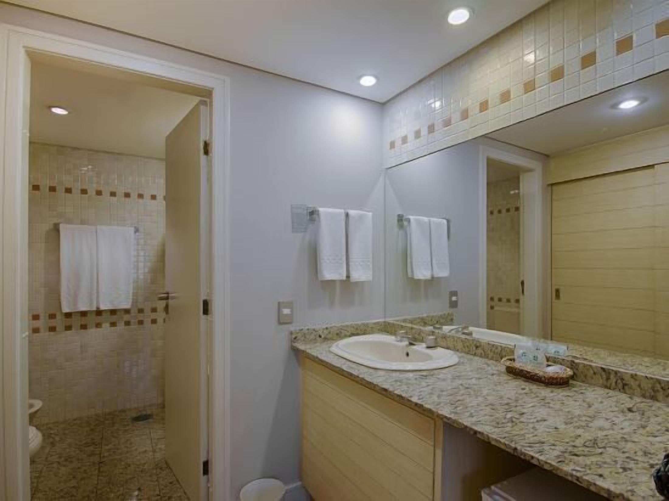 免费洗浴用品、吹风机、毛巾、肥皂