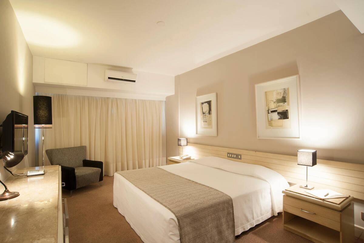 1 bedroom, minibar, in-room safe, desk