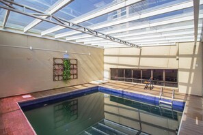 Indoor pool - Hotel Victoria Villa Curitiba By Nacional Inn (Curitiba)