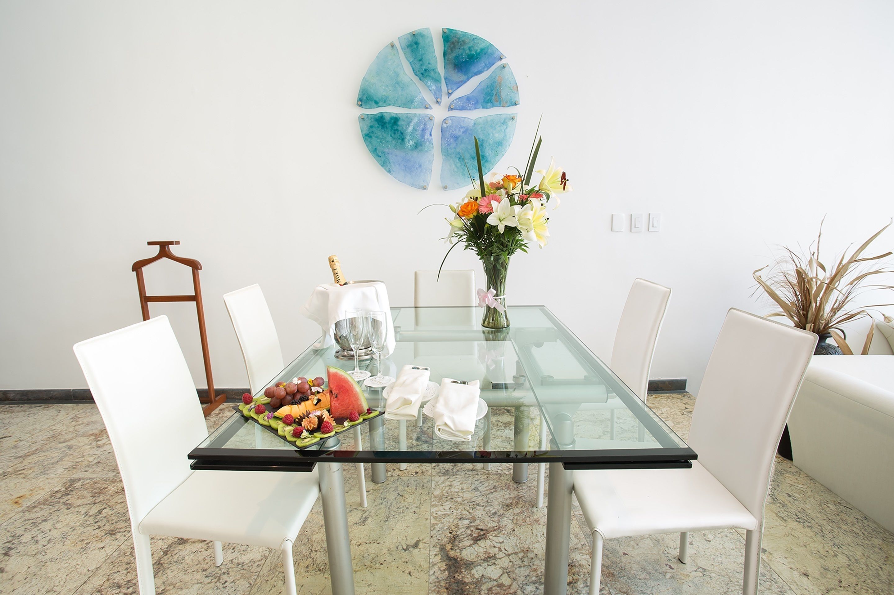 presidential suite | in-room dining