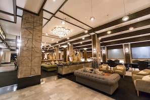 2 quầy bar/khu lounge 