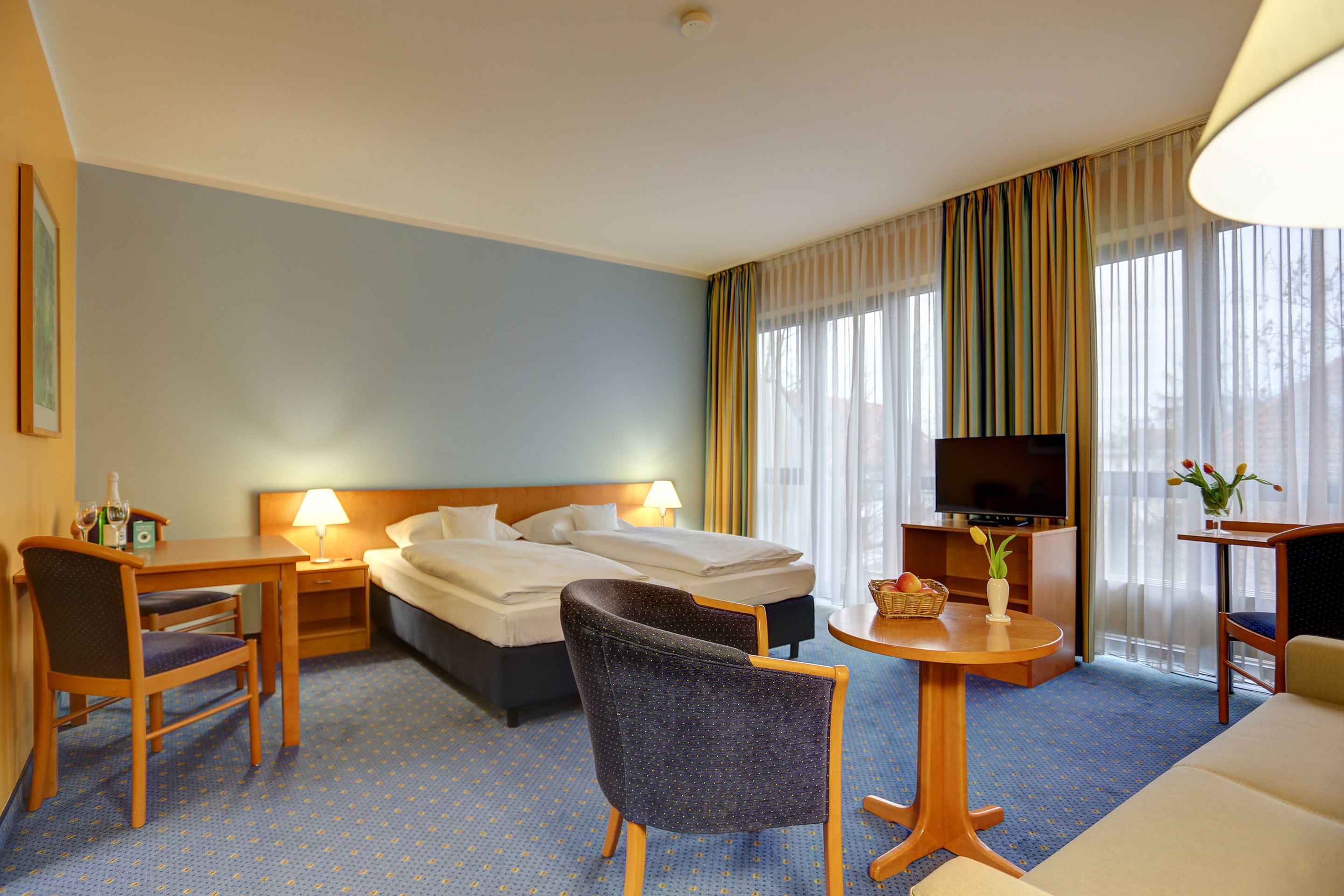 Tripla Standard, letti multipli | Biancheria da letto di alta qualità, una cassaforte in camera