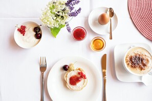 Daily buffet breakfast for a fee - elaya hotel wolfenbuettel, Trademark Collection by Wyndham (Wolfenbuettel)