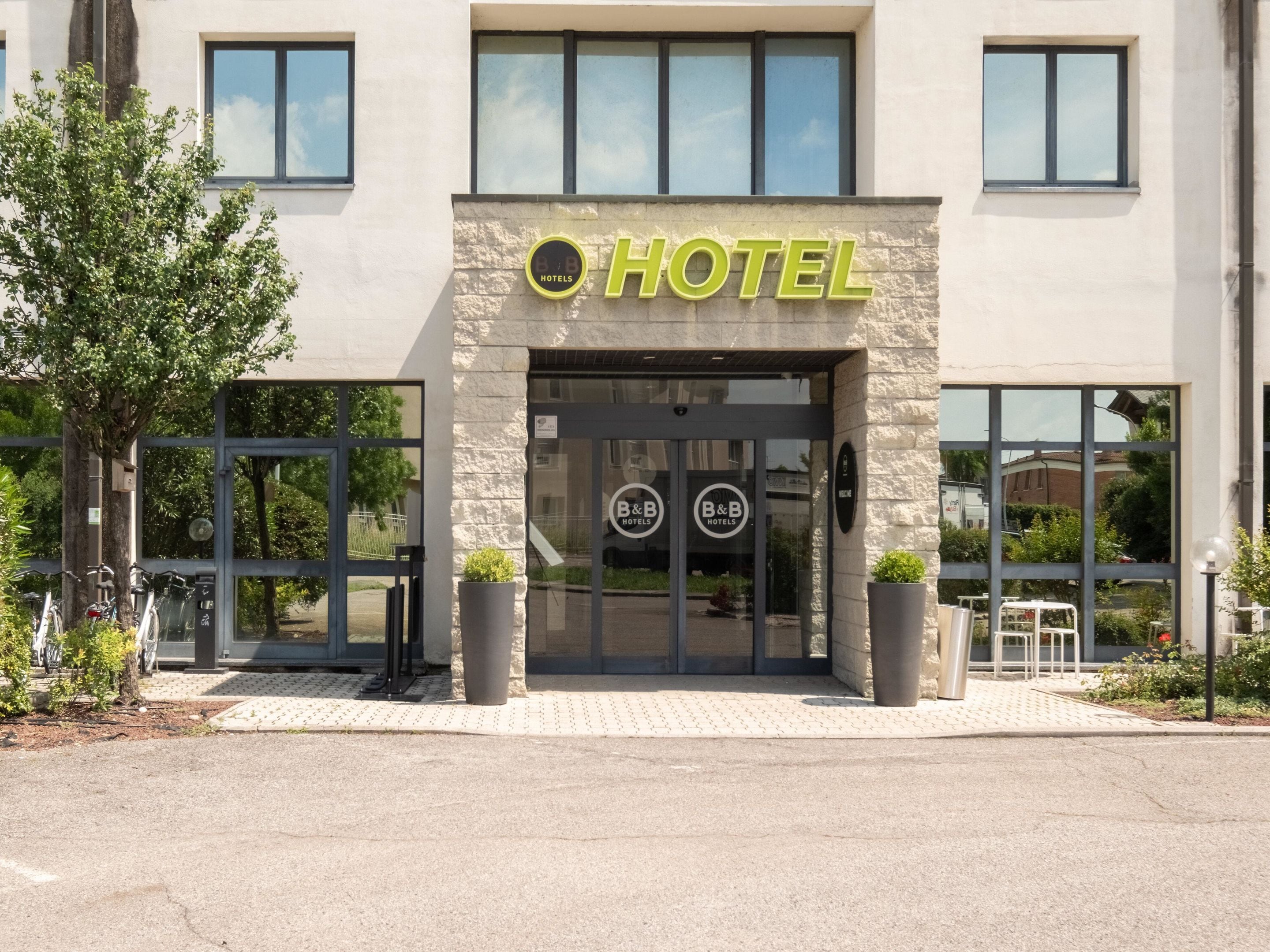 Photo - B&B HOTEL Mantova