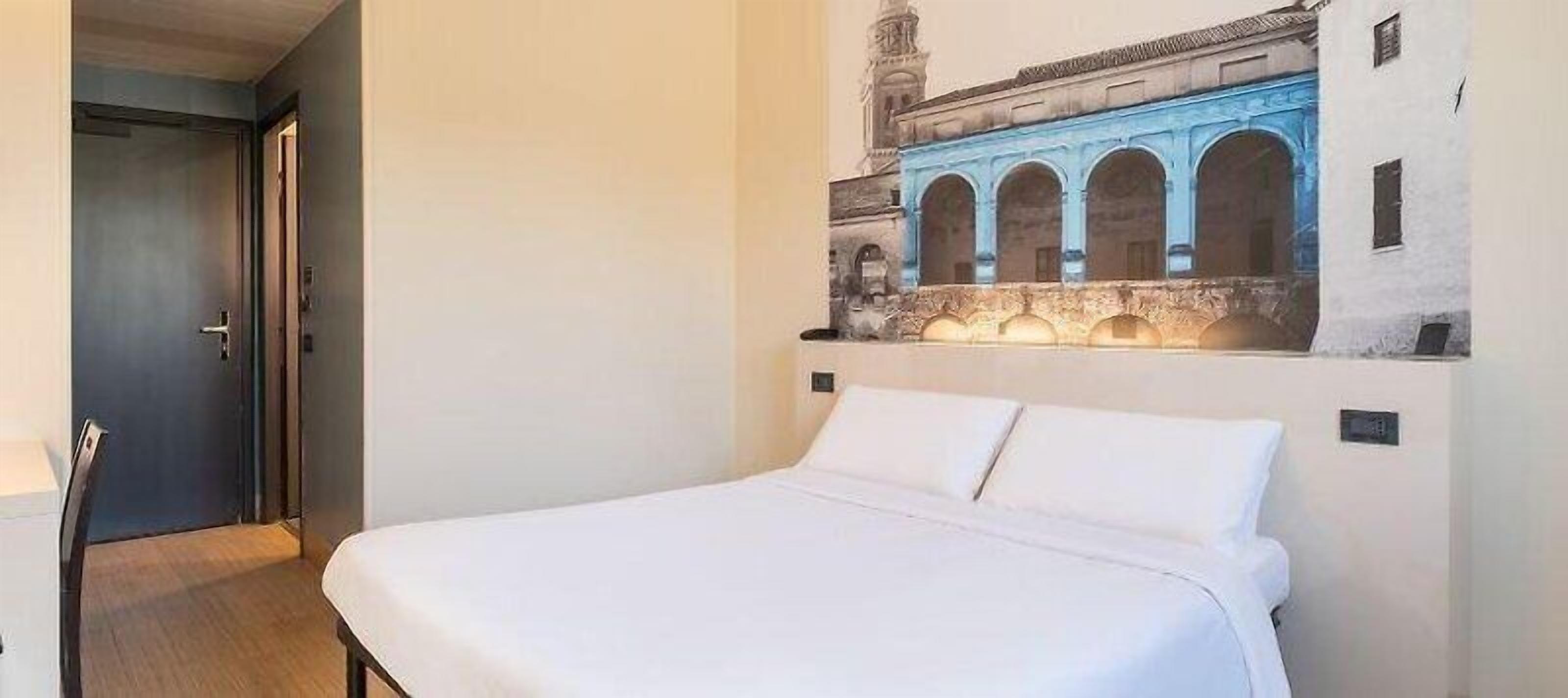 스탠다드 더블룸, 금연 | 메모리폼 침대, 객실 내 금고, 책상, 방음 설비