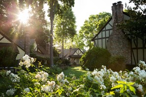 Garden - Harvest Inn (St. Helena)