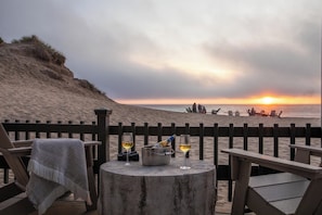 Chambre Deluxe, 1 très grand lit, en front de mer | Vue sur la plage/l’océan