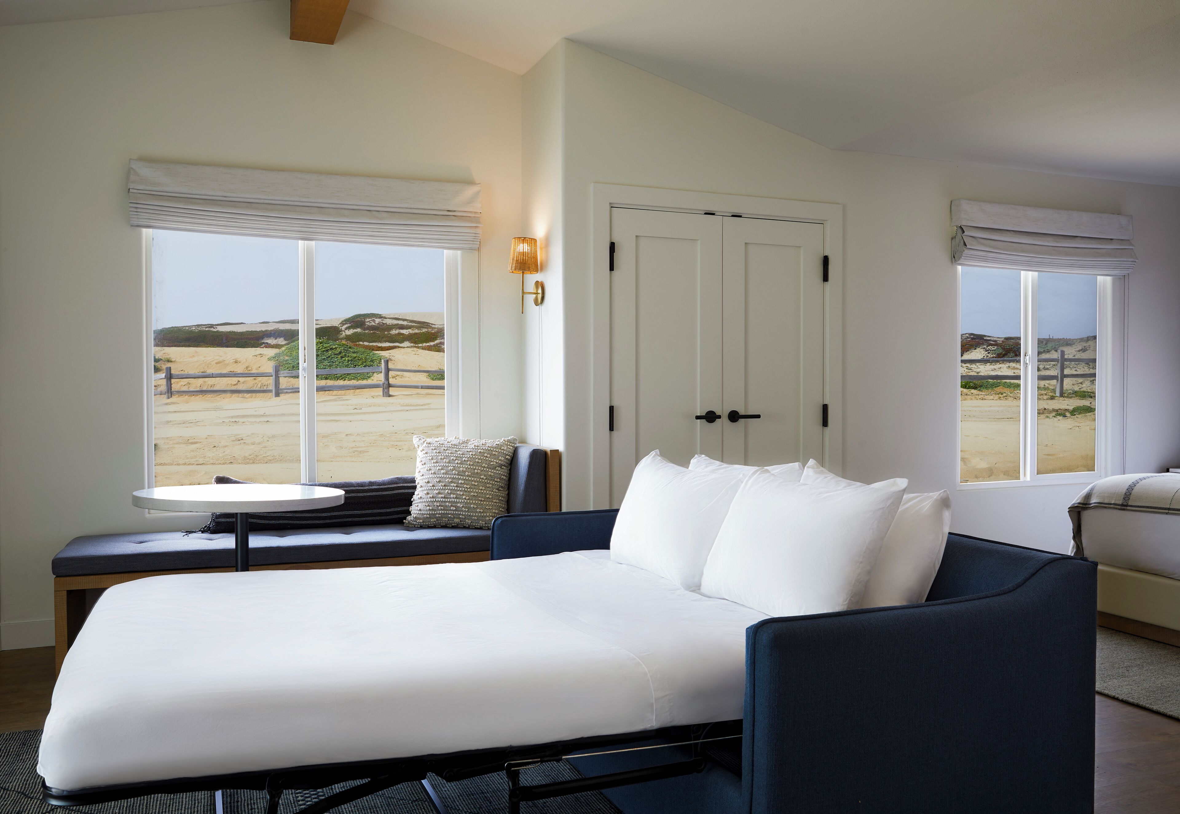 egyptian cotton sheets, premium bedding, down duvets, pillow-top beds