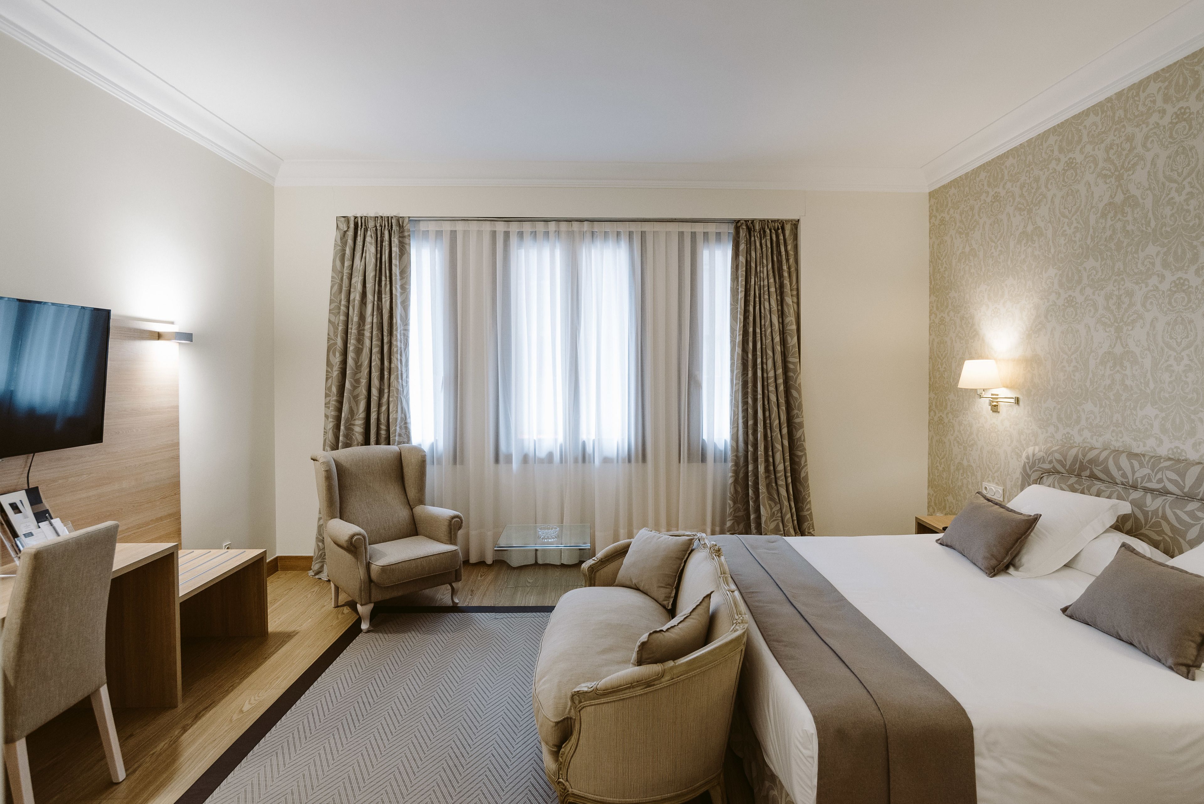 superior double room, city view | minibar, in-room safe, desk, laptop workspace