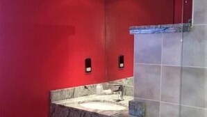 Double Room | Bathroom | Shower, designer toiletries, hair dryer, towels - The George Hotel (Wallingford)